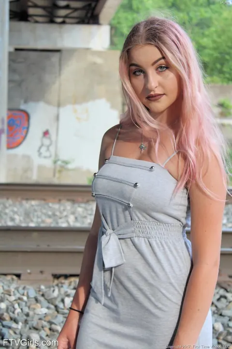 Petite Babe Strips Out of Her Dress in Public – photo 14 of 21