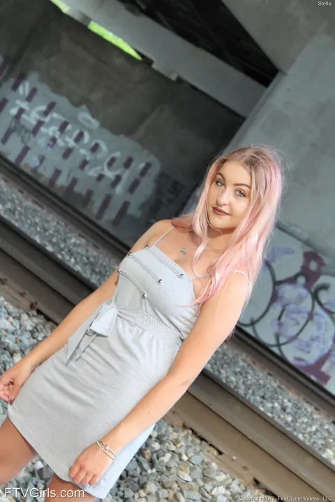 Petite Babe Strips Out of Her Dress in Public – photo 16 of 21