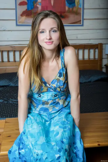 Vittoria Amada – Brunette PAWG Strips Out of Her Dress and Spreads Her Pussy