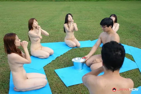 Ai Mizushima: Japanese Women Undress Outdoors for Group Sex and Spreading – photo 20 of 20
