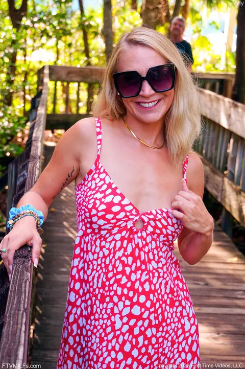 Slim Blonde MILF Strips Naked and Uses a Toy on a Public Beach – photo 1 of 15