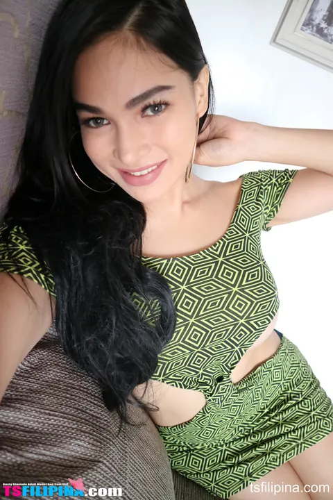 Busty Asian Trans Woman Strips Out of Her Skirt – photo 2 of 15