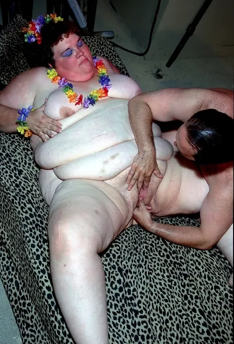 BBW Brunette with Big Tits Sucks Cock and Gets Her Pussy Licked – photo 7 of 21