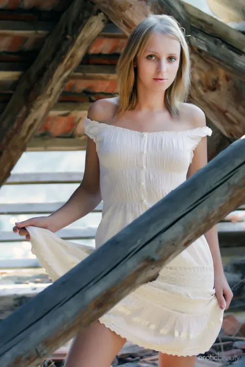 Marya Tight: Blonde Strips Out of Her Skirt and Boots Outdoors – photo 3 of 16