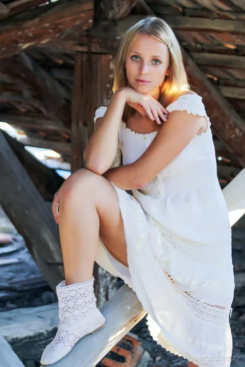 Marya Tight: Blonde Strips Out of Her Skirt and Boots Outdoors – photo 5 of 16