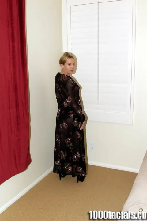 Lainey Baron: Blonde with Small Natural Tits Gives a Blowjob – photo 1 of 21