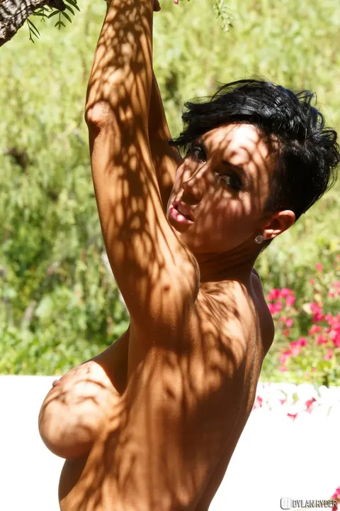 Dylan Ryder: Tall MILF with Big Enhanced Tits Spreads in the Garden – photo 13 of 17