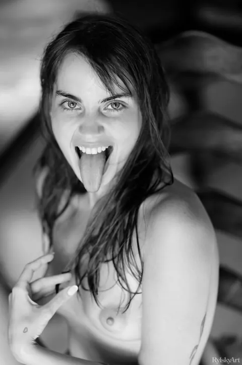 Ella Moro: Blonde with Natural Tits Poses Nude by the Pool – photo 18 of 20
