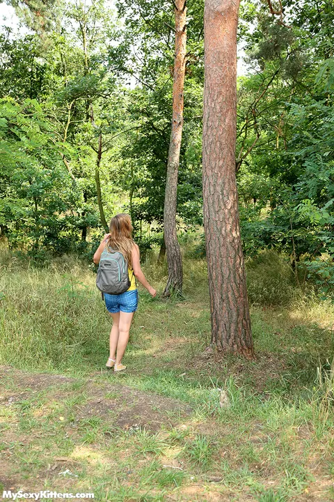Bella E: Blonde with Big Tits Masturbates in Shorts on the Forest Road – photo 2 of 16