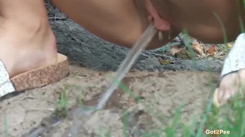 Diana Sweet: European Brunette Pulls Aside Her Panties and Spreads Outdoors – photo 8 of 15