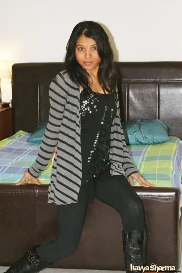 Indian MILF Strips Out of Her Lingerie and Masturbates with a Toy