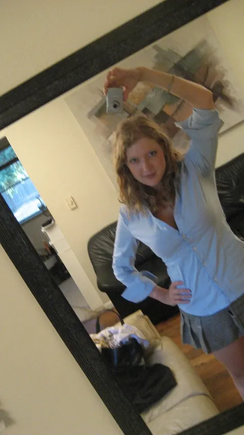 Curly Blonde Amateur Shows Her Big Tits in a Mirror Selfie – photo 8 of 21