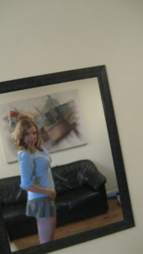 Curly Blonde Amateur Shows Her Big Tits in a Mirror Selfie – photo 7 of 21