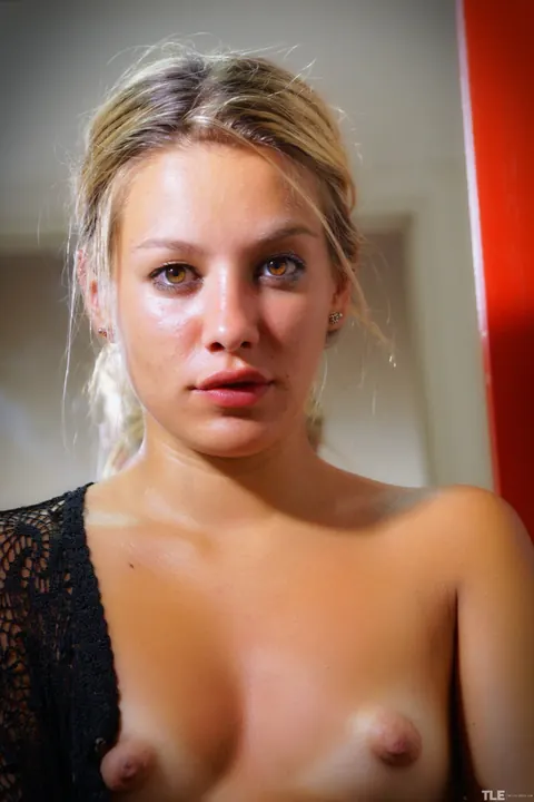 Blonde with Tan Lines Fingers Her Pussy and Spreads Wide – photo 4 of 20