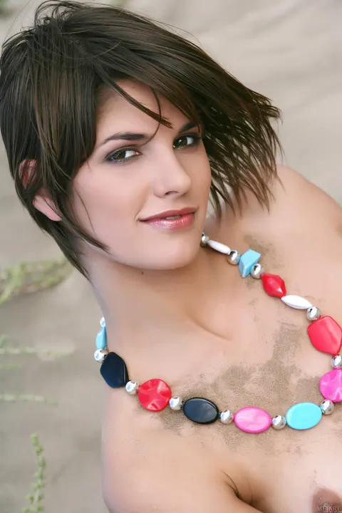 Demi A: Petite Brunette Spreads Her Pussy on the Beach – photo 8 of 20