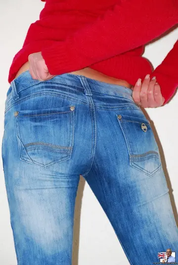 Skinny Blonde in Stockings and Jeans Sucks and Fucks to Cumshot