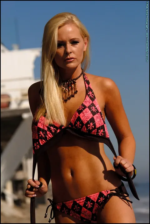 Katie Lohmann: Slim Blonde MILF with Big Tits Strips Off Her Bikini Top on the Beach – photo 7 of 15