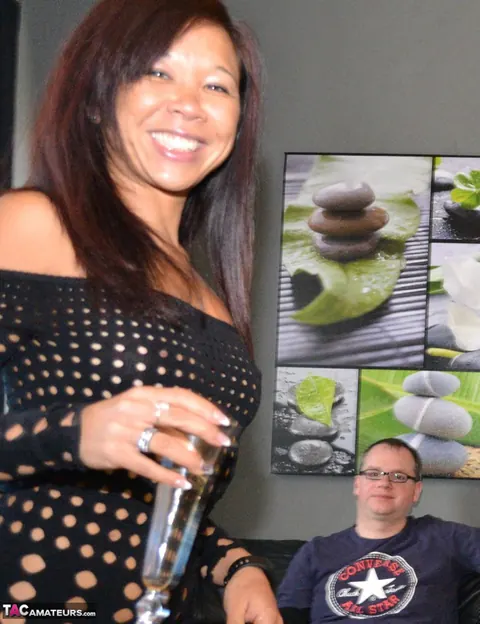 Nudechrissy: Busty European MILF Fucks and Spreads Her Legs in Heels – photo 16 of 20