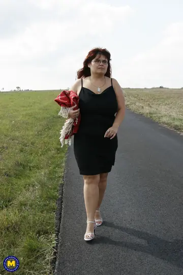 Mature BBW with Big Tits Fucks Outdoors in Glasses