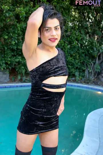 Trans Woman Stands Nude Outdoors and Poses Under the Sky