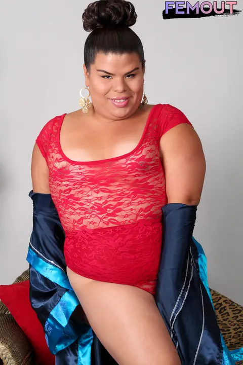 Curvy Trans Woman Poses Nude in Heels Showing Her Big Tits – photo 4 of 16