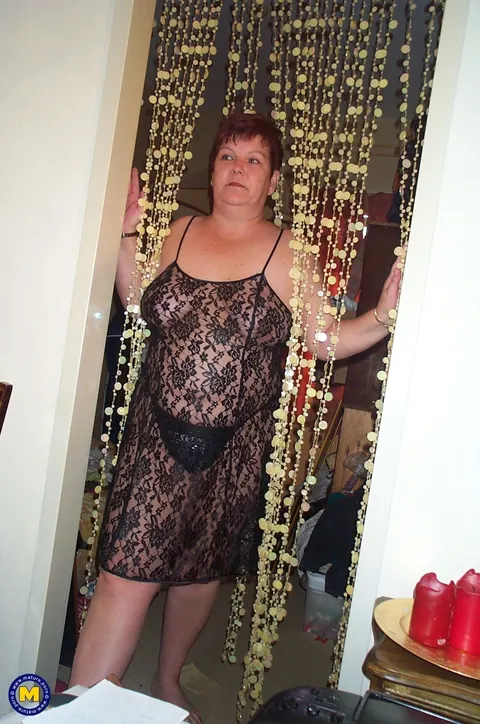 Chubby Redhead MILF Strips Out of Her Dress and Uses a Dildo – photo 1 of 21