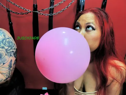 Jasmine Jade: Thick Asian MILF Inflates Balloons in Lingerie – photo 12 of 16