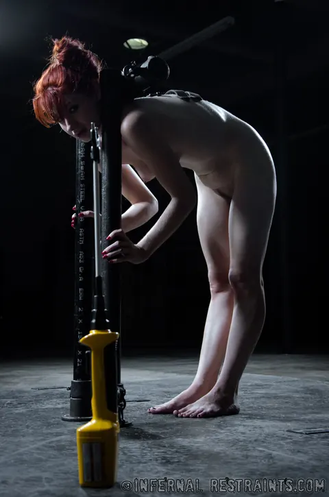 Violet Monroe: Redhead in Tight Bondage Plays with a Dildo and Spreads Her Legs – photo 2 of 14