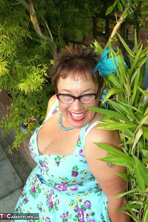 Mature BBW Shows Her Big Tits in Stockings on the Backyard Patio – photo 14 of 20