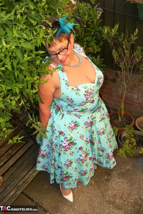 Mature BBW Shows Her Big Tits in Stockings on the Backyard Patio – photo 1 of 20