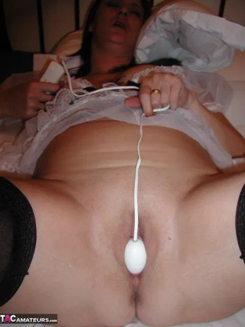 Juicy Jo: British Brunette MILF in Stockings Fingers and Dildos Her Shaved Pussy – photo 13 of 20