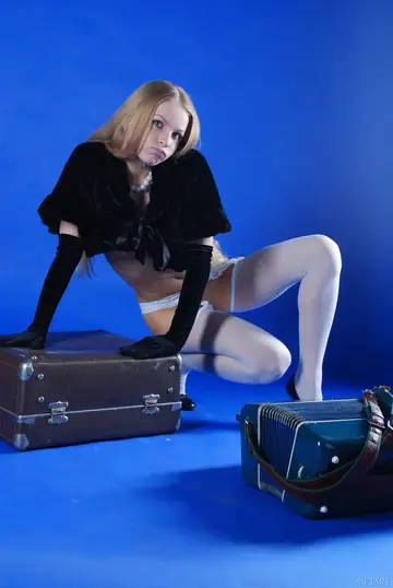 Blonde PAWG Poses in Stockings