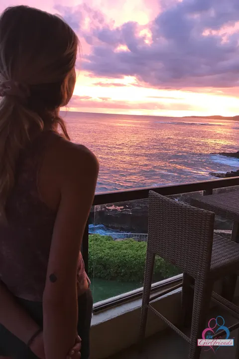 Haley Reed: Hairy Blonde in a Bikini Shows Her Body on the Beach – photo 9 of 20