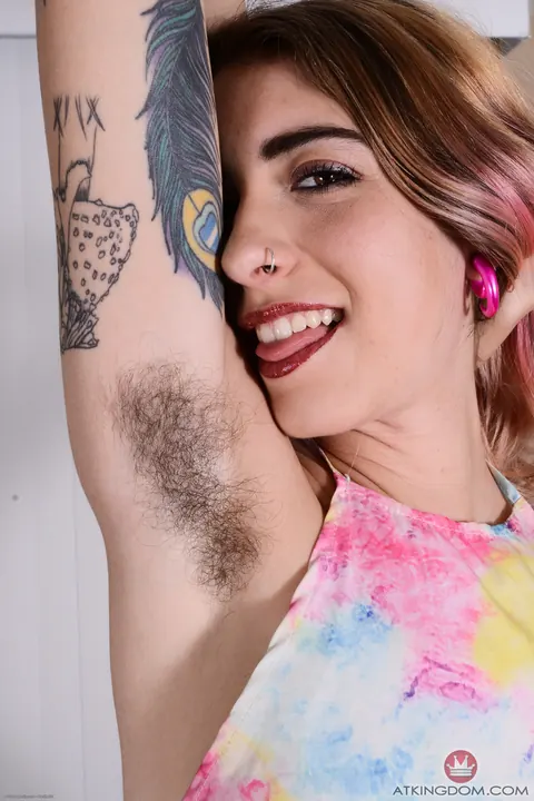 Pearl Sage: Slim Russian Brunette Flaunts Her Hairy Bush and Tattoos – photo 5 of 20