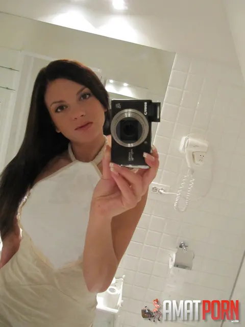 Busty Brunette Strips Out of Her Shorts for Mirror Selfies – photo 3 of 16