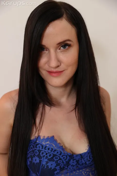Busty Brunette Spreads and Shows Her Asshole – photo 2 of 21