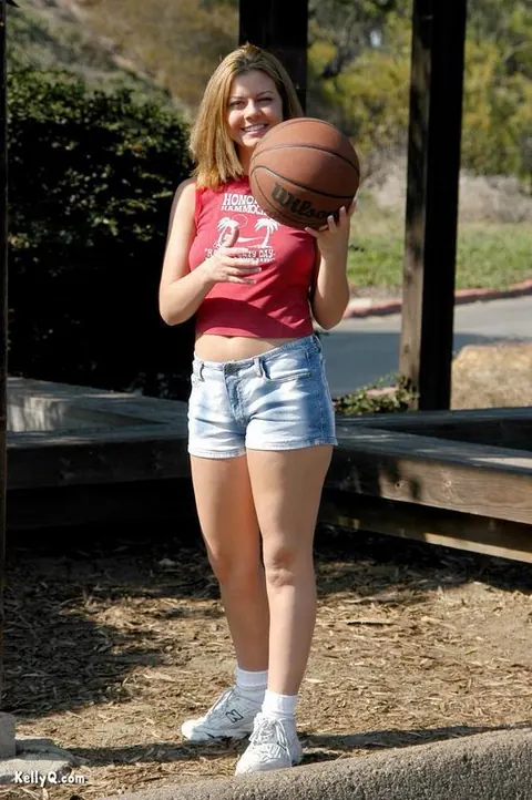 Kelly Q: Blonde with Big Natural Tits Flashes Her Ass in Shorts Outdoors – photo 6 of 20