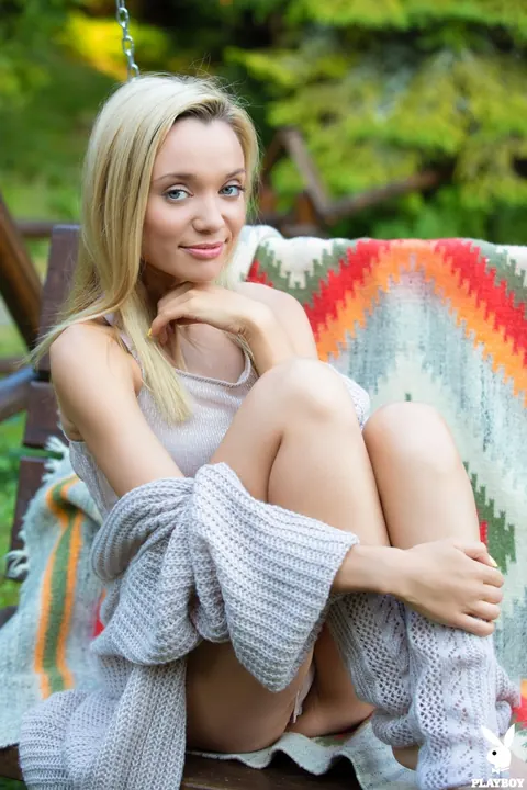 Zhenya Belaya: Petite Blonde Strips Nude Outdoors to Flaunt Her Small Tits – photo 2 of 21