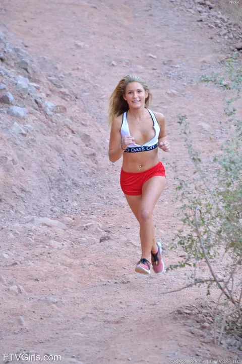 Petite Amateur Blonde Strips and Uses a Toy on a Hike – photo 4 of 20
