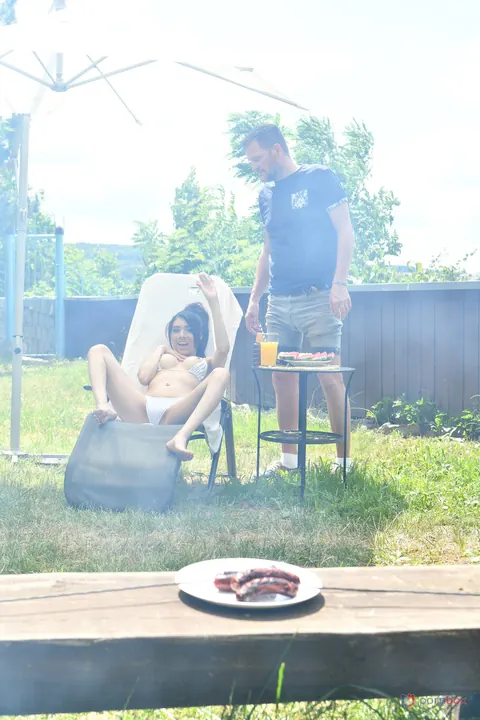 Emily Pink: Colombian Brunette Sucks Two Cocks and Takes Double Penetration Outdoors – photo 4 of 20