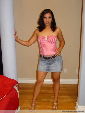 Angel Flirt – Thick Latina MILF Lifts Her Skirt to Reveal Her Ass