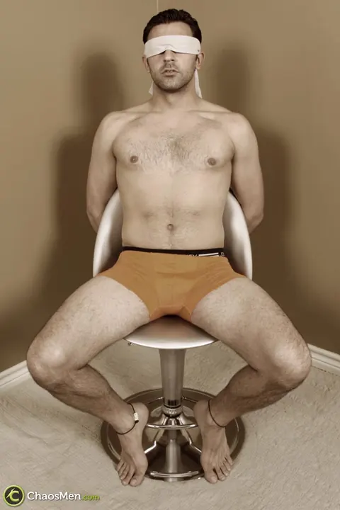 Hairy Guy Gets a Blowjob and Handjob Blindfolded – photo 2 of 20