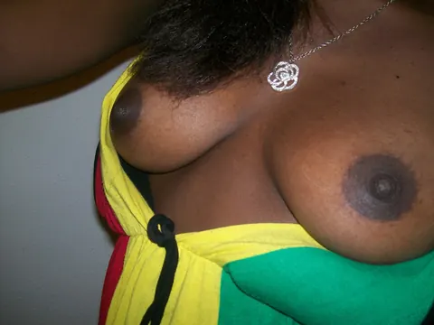 Ebony Babe with Big Tits Spreads in a Dress Selfie – photo 7 of 20