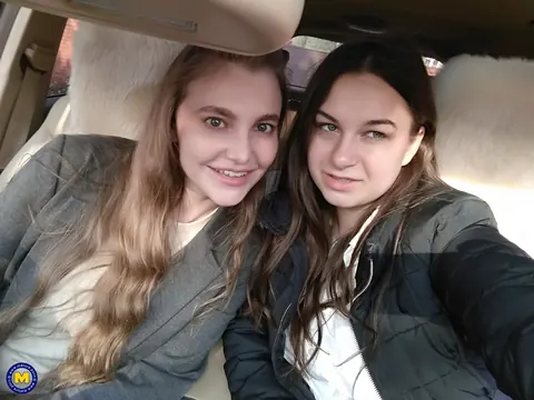 European Lesbians Kiss and Lick Pussy in a Car Selfie – photo 2 of 20