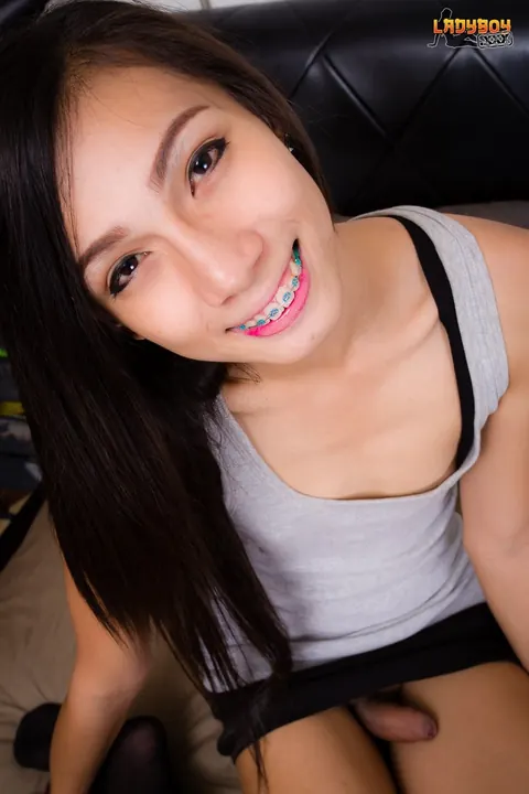 Asian Trans Woman Undresses Fully and Poses Nude Showing Her Body – photo 2 of 16