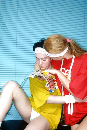 Maria Q – Asian Lesbians Lick Hairy Pussies and Share a Dildo