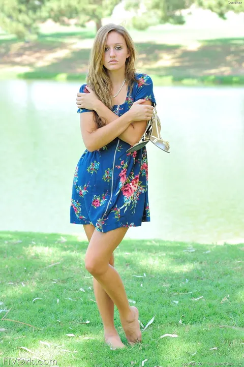 Thick Blonde Poses in a Skirt by the Pool – photo 17 of 20
