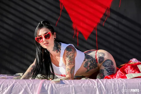 Joanna Angel: Tall Brunette MILF in Glasses Poses in Panties – photo 18 of 21