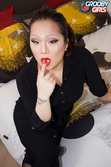Thick Asian Trans Woman Peels Off Her Panties