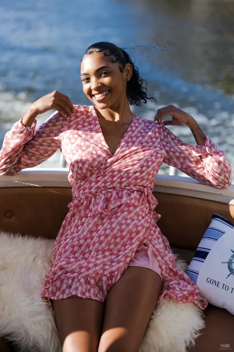 Barbie Reyes: Busty Ebony Brunette Flaunts Her Hairy Pussy on a Boat – photo 4 of 20
